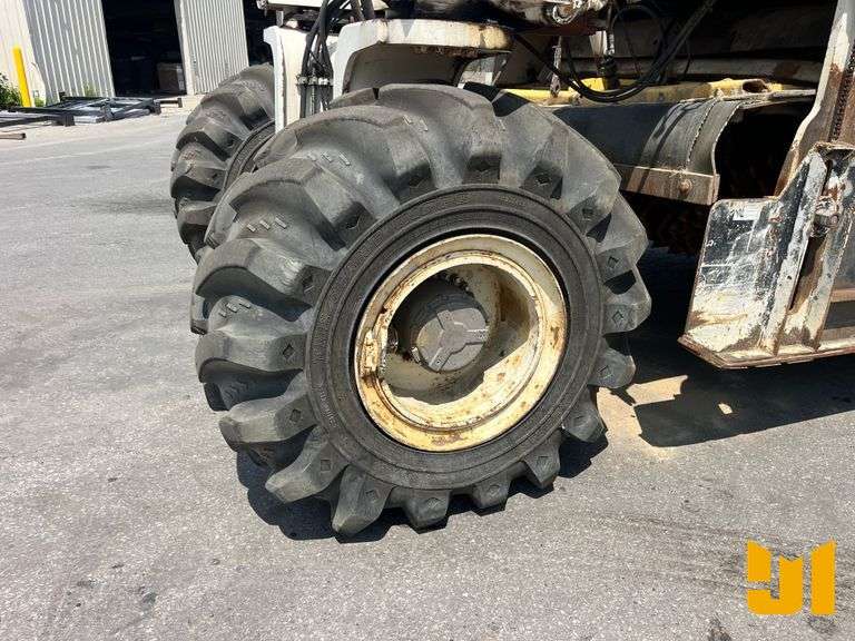 2005 CMI RS800 SOIL STABILIZER/RECLAIMER SN: 553139