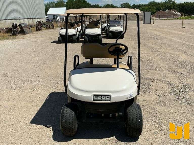 2018 EZ GO TXT GOLF CART SN: 3352192