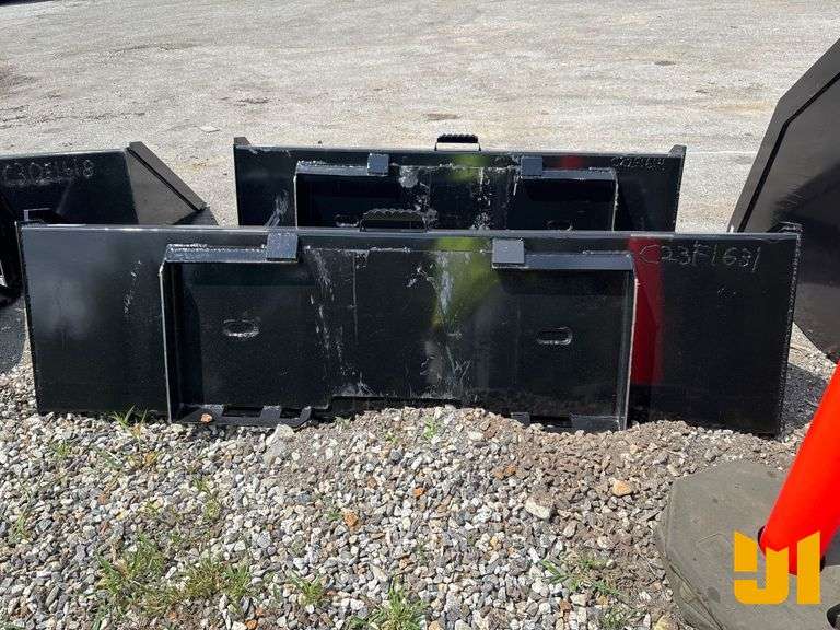 UNUSED 78 INCH SMOOTH BUCKET