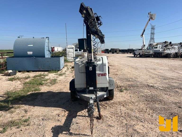 2018 ALLMAND  NIGHT-LITE V-SERIES NLV 4 BULB LIGHT TOWER SN: 39002237