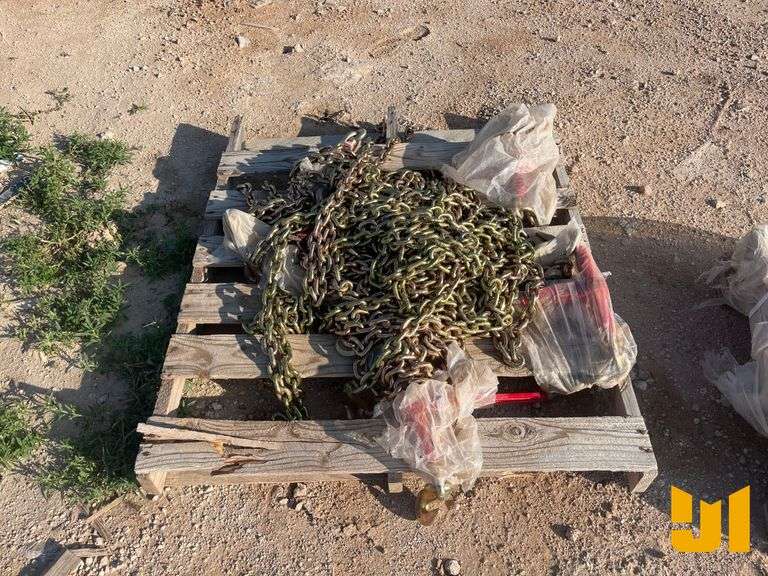 QTY OF 10 UNUSED 3/8 IN. 20 FT G80 CHAINS & QTY OF 5 UNUSED BINDERS