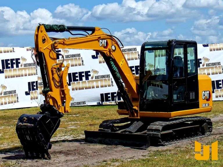 2021 CATERPILLAR 305.5E2  MINI EXCAVATOR SN: AT3055EJWE2166322