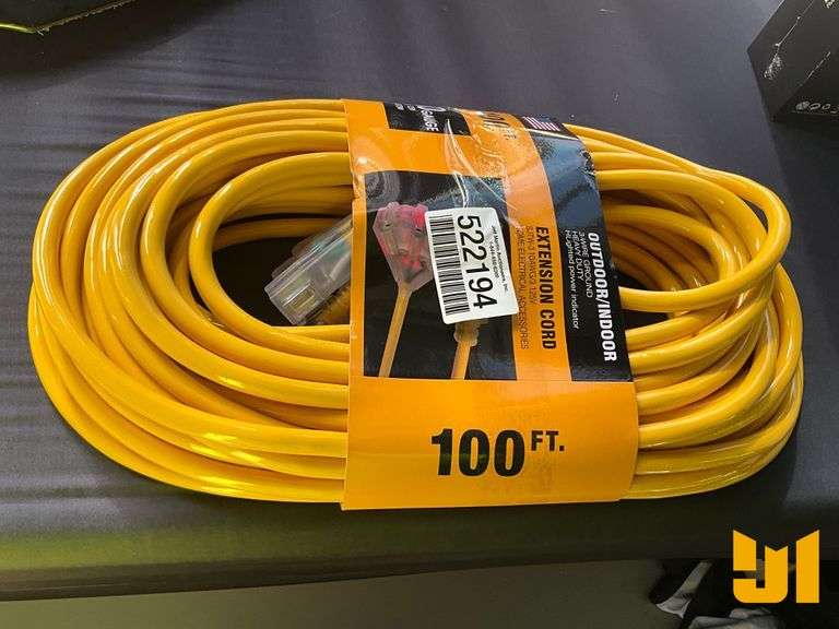 UNUSED 100FT 10NGAUGE EXTENSION CORD