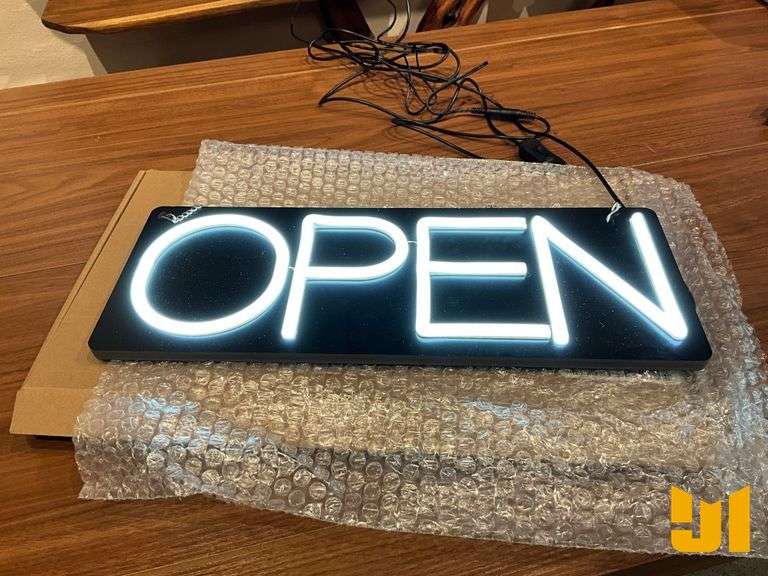 UNUSED NEON OPEN SIGN SN: X0043A02UR