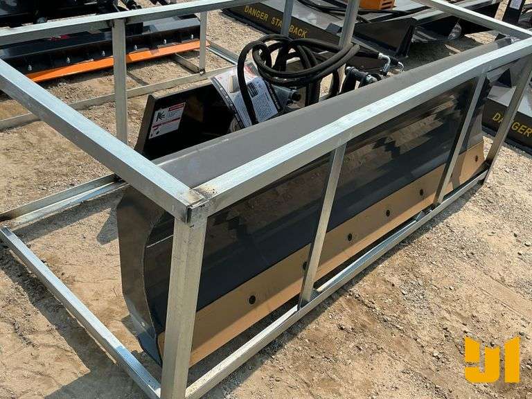 UNUSED 2025 WOLVERINE SWDB-11-84W 84 INCH HYDRAULIC BLADE SN: ZW-00513