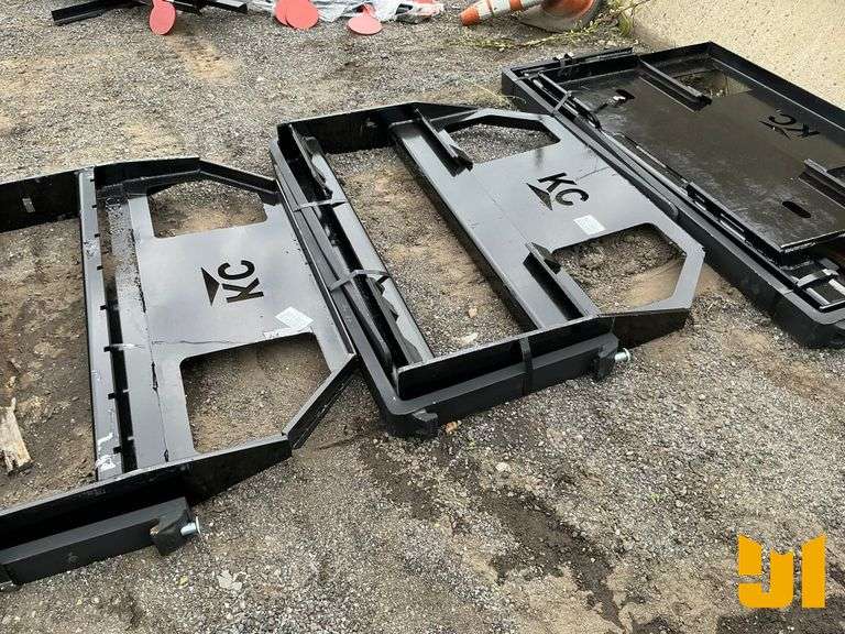 UNUSED SKID STEER FORK FRAME W/ 42" FORKS