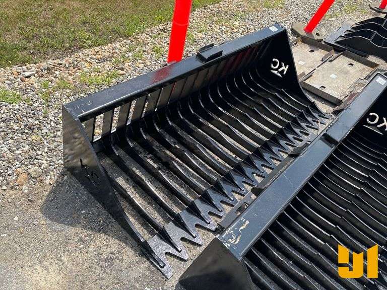 UNUSED SKELETON BUCKET HIGH SIDE 76 INCH