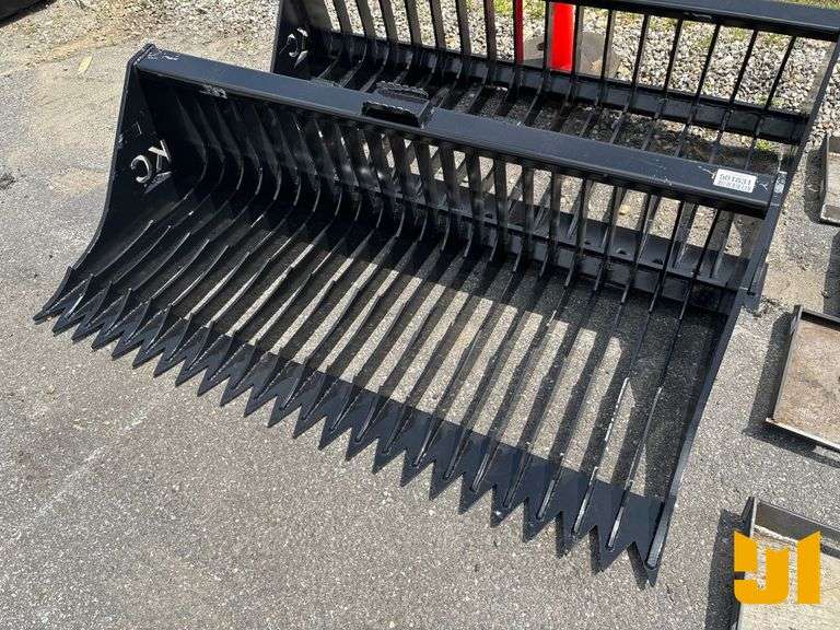 UNUSED QT FINE SKELETON BUCKET HIGH SIDE 72 INCH