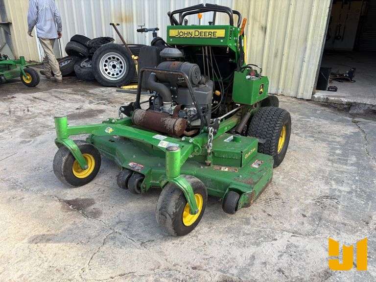 2022 JOHN DEERE 652R QUICK TRACK STAND ON SN: 1TC652RKCNT100033