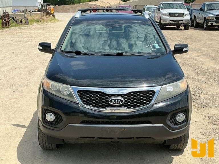 2011 KIA SORENTO EX VIN: 5XYKU4A27BG037709 FWD