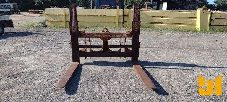63 IN. PIN-ON FORKS TO FIT CAT 950