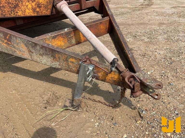 MANURE SPREADER