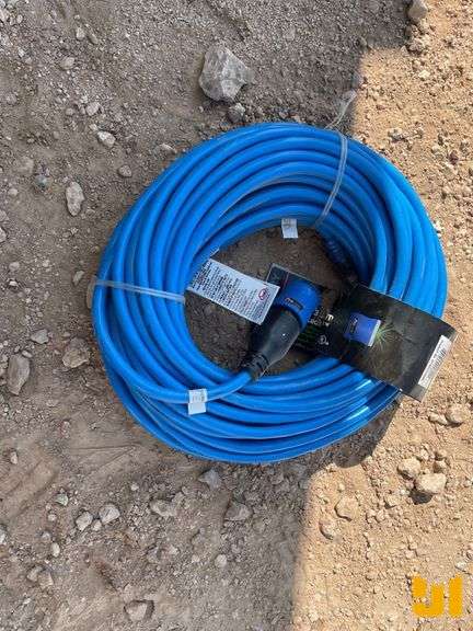 UNUSED CENTURY PROLOCK 100 FT EXTENSION CORD