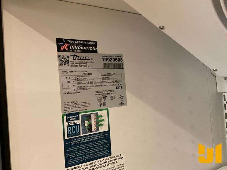 TRUE FLM-54F-TSL01 FREEZER MERCHANDISER