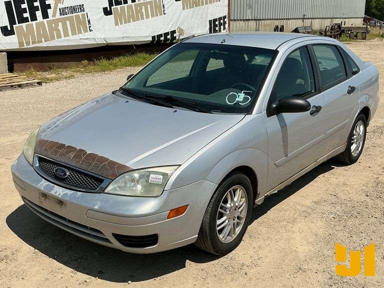 2005 FORD FOCUS SE ZX4 VIN: 1FAFP34N15W122972 FWD