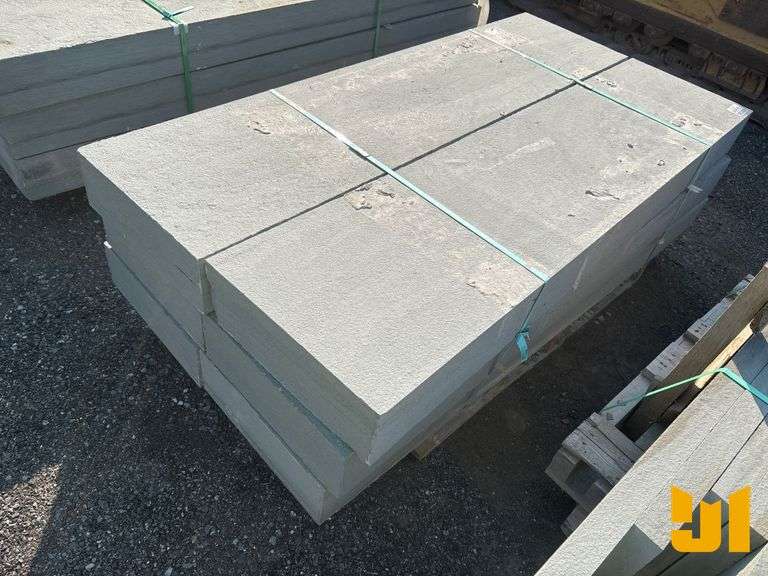 PALLET OF BLUE STONE PAVERS