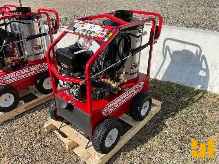 UNUSED 2025 EASY-KLEEN MAGNUM GOLD  PRESSURE WASHER SN: 253004