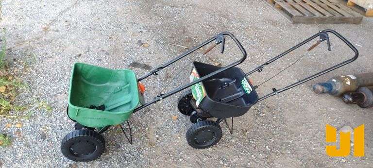 WALK BEHIND SEED SPREADER