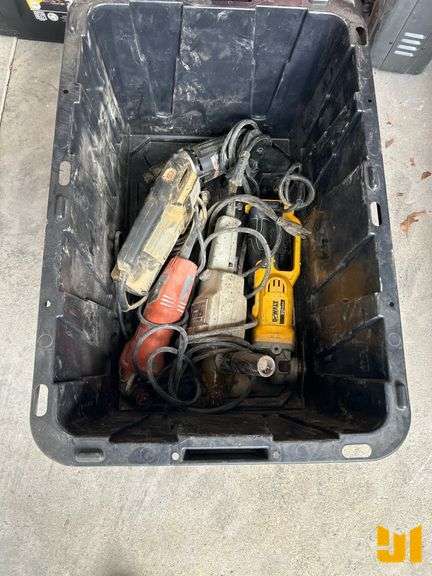 QTY OF VARIOUS POWER TOOLS