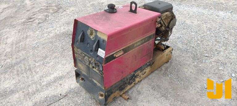 LINCOLN RANGER 8 PORTABLE WELDER