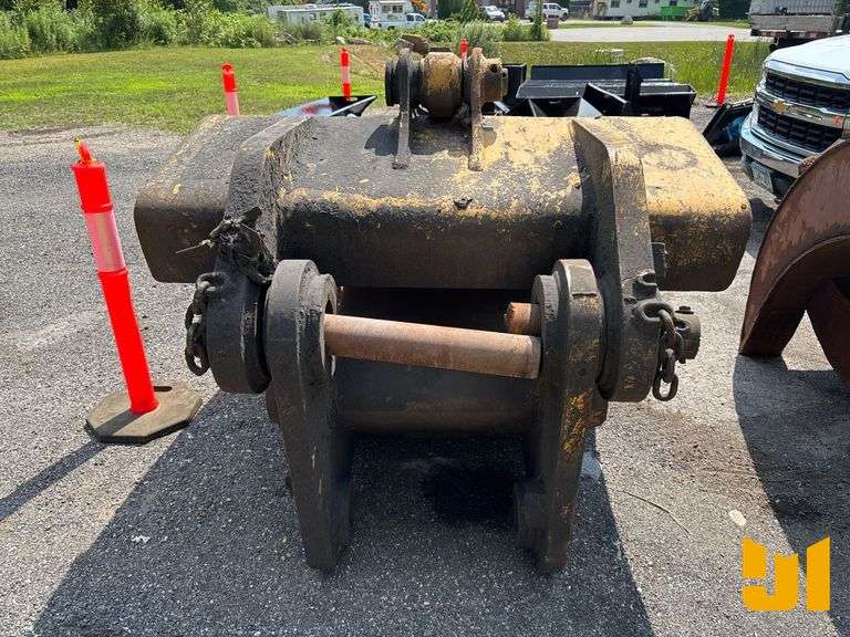 LARGE EXCAVATOR GRAPPLE