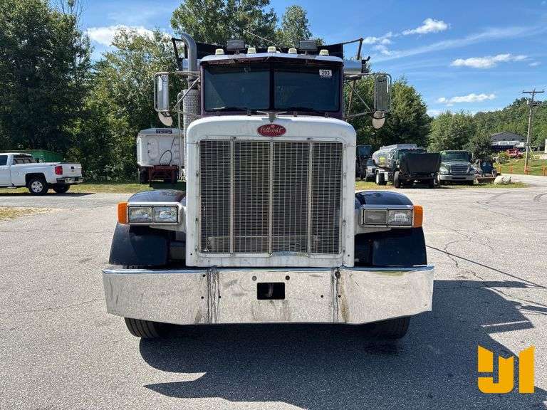 1994 PETERBILT 357 TRI ROLL OFF TRUCK VIN: 1XPAL60X2RN353155
