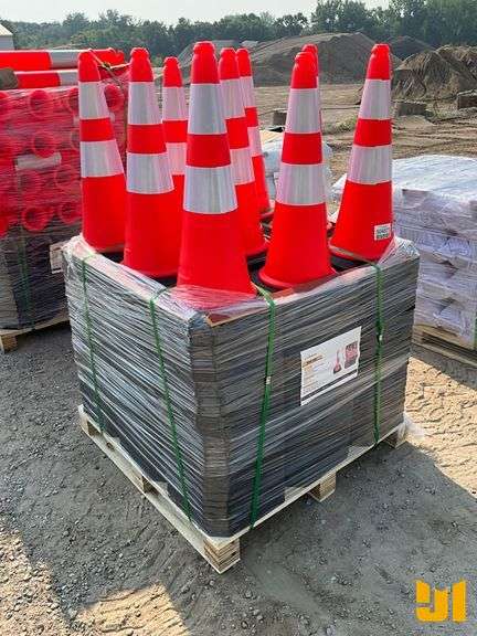UNUSED LANDHERO ROAD CONES (250)