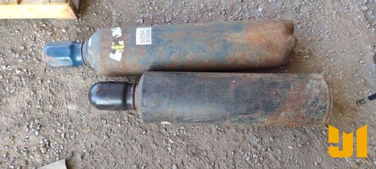 OXYGEN AND ACETYLENE BOTTLE
