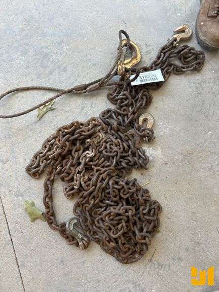 VARIOUS SIZED CHAINS
