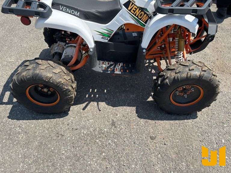 BENOM UTV