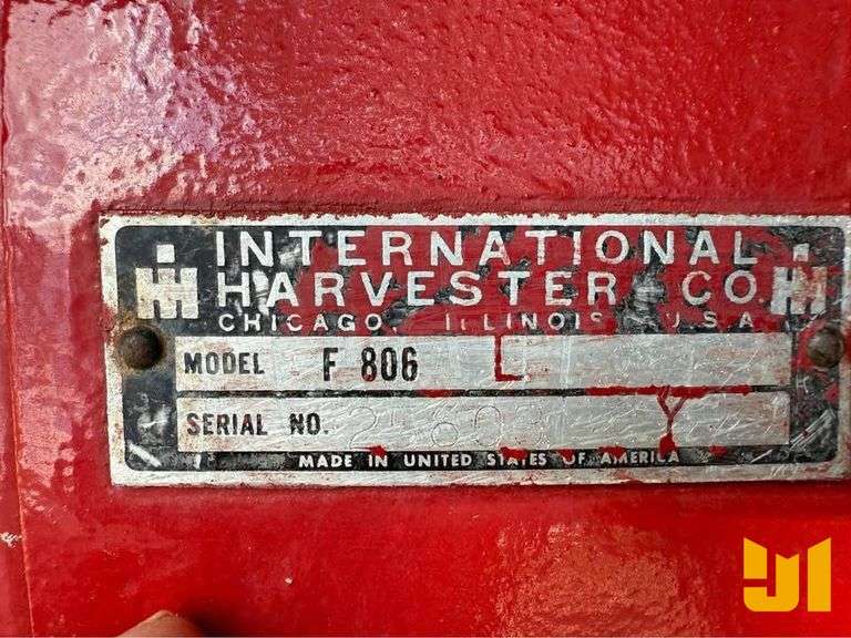 1967 INTERNATIONAL HARVESTER 806 SN: 25603