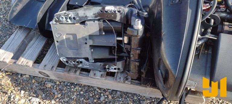 MERCURY 225 HP BOAT MOTOR
