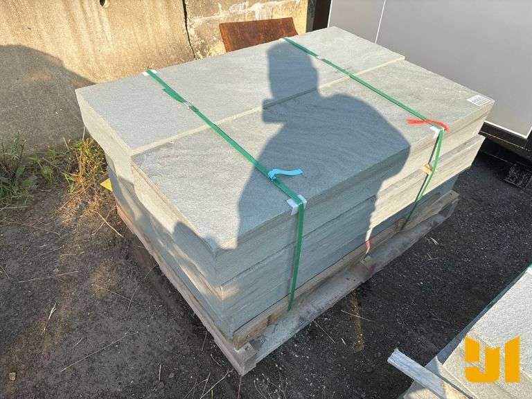 PALLET OF BLUE STONE PAVERS