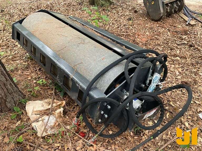 2024 WOLVERINE  VR-11-66W 65” INCH VIBRATORY COMPACTOR SN: ZW-01368