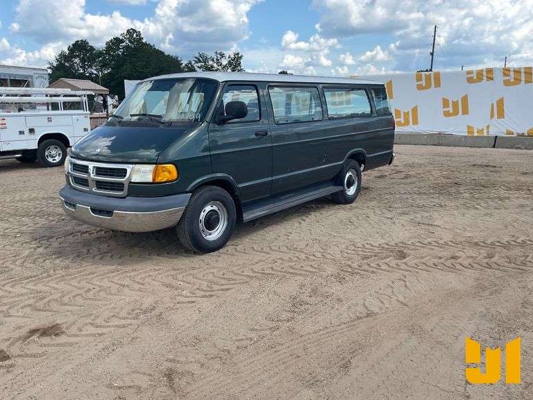 1999 DODGE RAM WAGON 2WD CARGO VAN VIN: 2B5WB35Z9XK566558