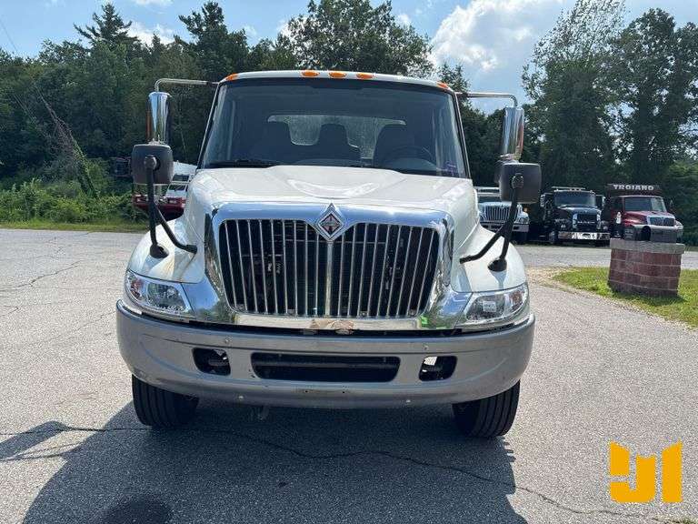 2003 INTERNATIONAL 4300 S/A VIN: 3HTMMAAM43N581871