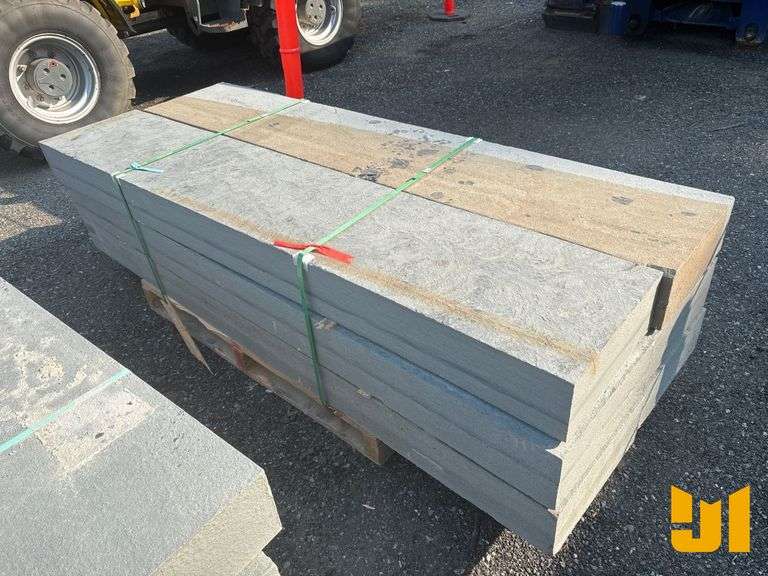 PALLET OF BLUE STONE PAVERS