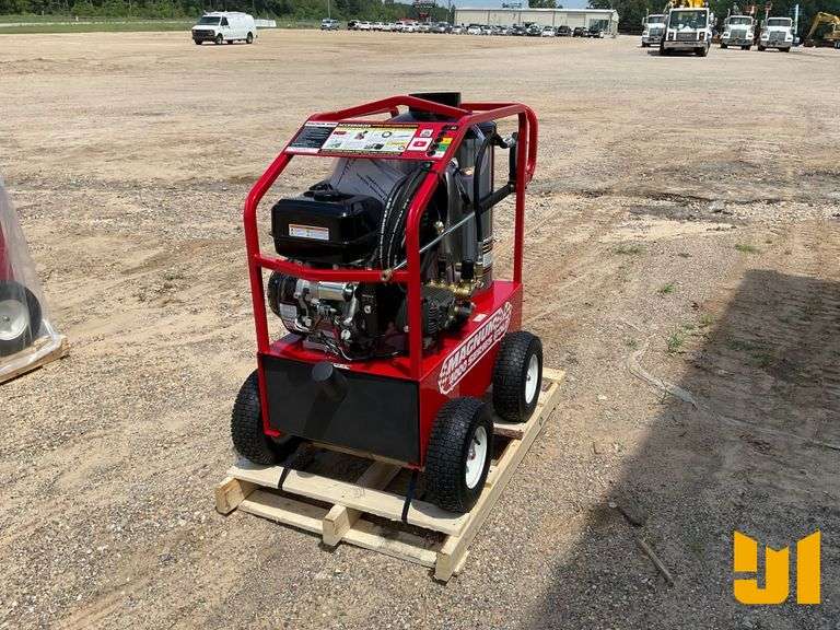 UNUSED 2025 EASY-KLEEN MAGNUM GOLD 4000 PRESSURE WASHER SN: 253026