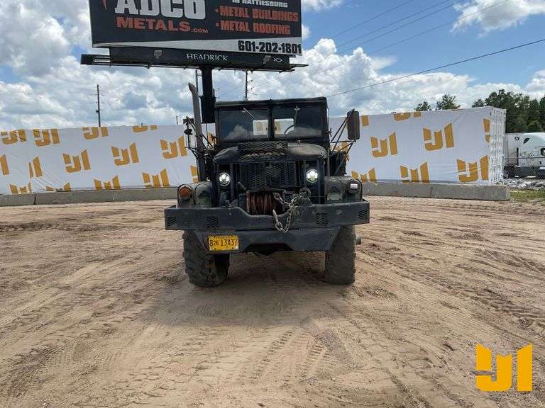 KAISER JEEP M35A2 VIN: 04M88669032524710 M35A2