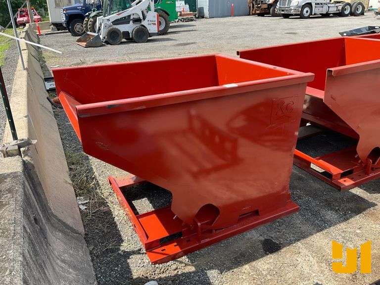 UNUSED STANDARD DUTY 2 CY CAPACITY DUMPING HOPPER