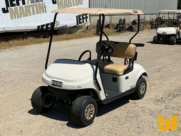 2018 EZ GO TXT GOLF CART SN: 3352192