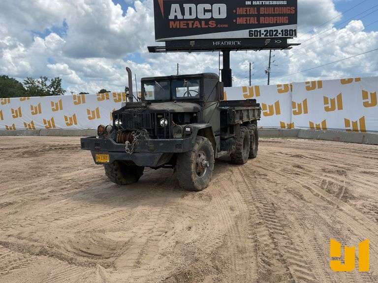 KAISER JEEP M35A2 VIN: 04M88669032524710 M35A2