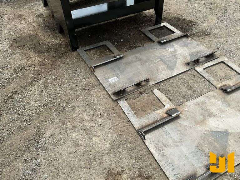 UNUSED SKID STEER FRAME W/ GUARD, 5/16" MOUNTING PLATE