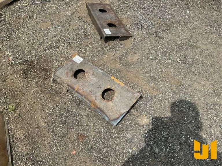 MINI UNIVERSAL ATTACH SKID STEER FRAME MOUNTING PLATE