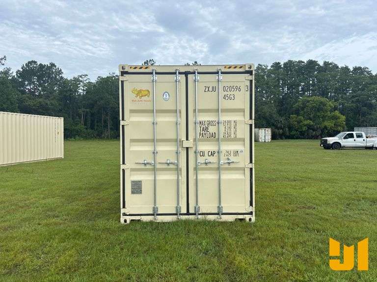 2025 40' CONTAINER SN: ZXJU0205963