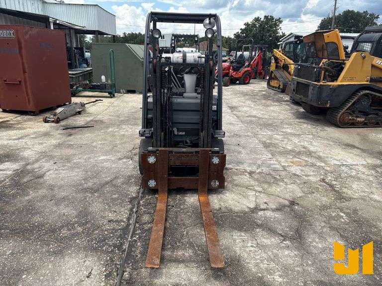 TOYOTA 8FGCU25 4050 LB CUSHION TIRE FORKLIFT