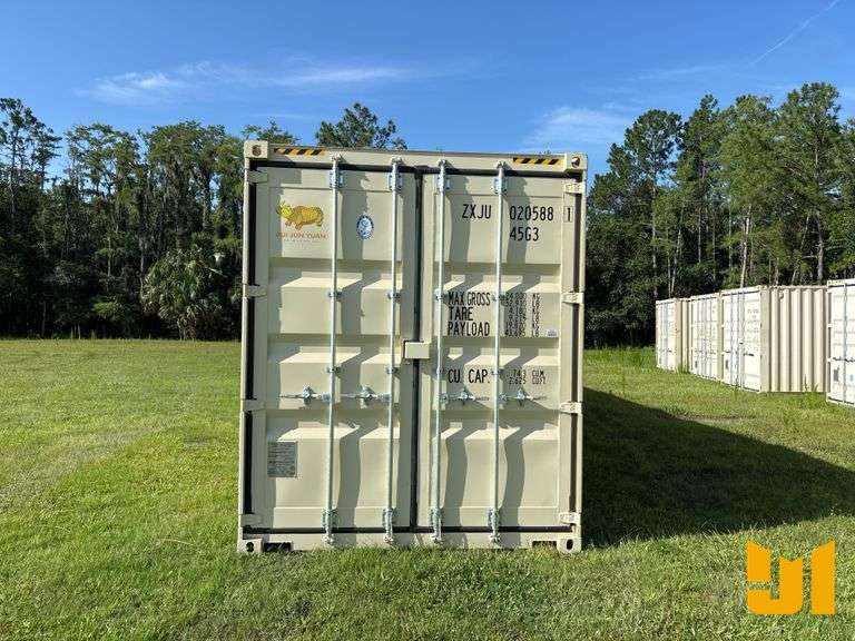 2025 40' CONTAINER SN: ZXJU0205881