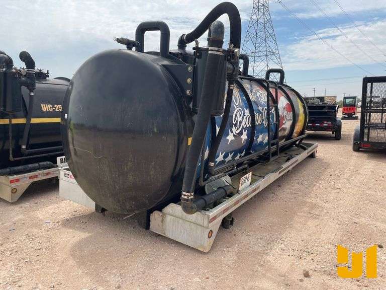 DRAGON  110 BBL VACUUM TANK BODY VIN: 153384