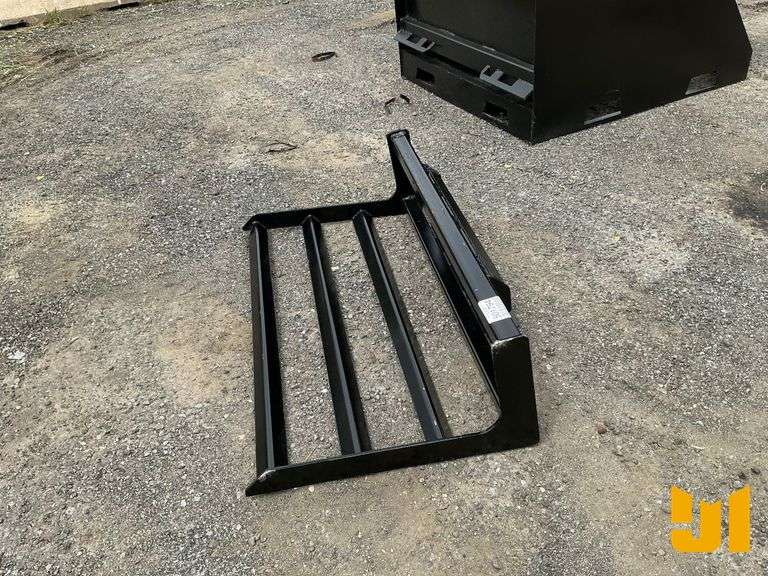 UNUSED MINI UNIVERSAL LAND PLANE LAND LEVELER