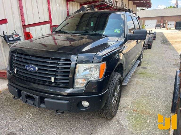 2014 FORD F-150 STX SPORT CREW CAB 4X4 PICKUP VIN: 1FTFW1EFXEFC81157